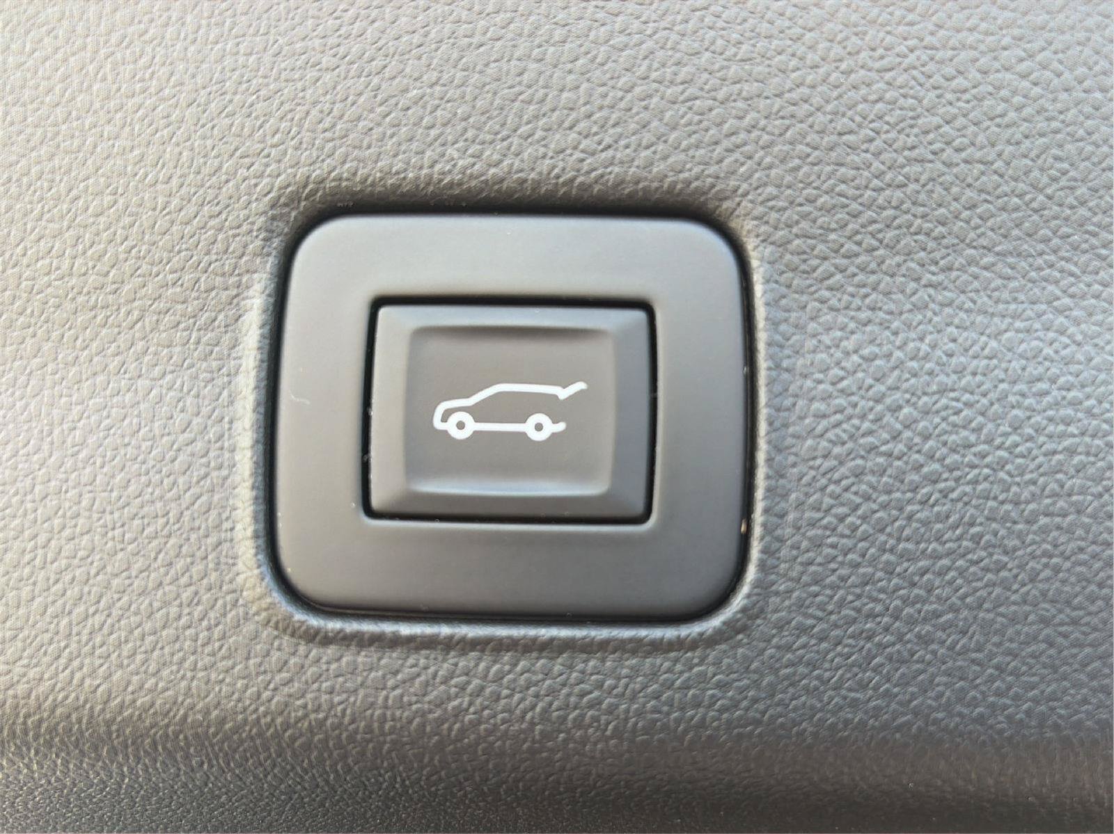 Certified 2024 Chevrolet TrailBlazer RS w/ Convenience Package AWD/4WD image 21
