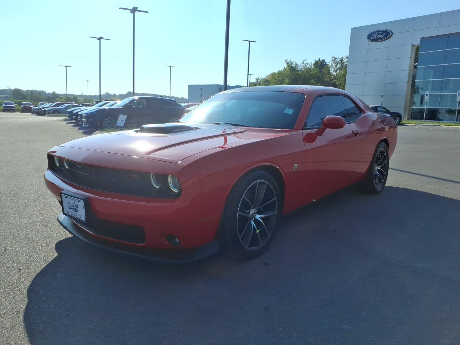 Used 2016 Dodge Challenger R/T Scat Pack RWD image 7