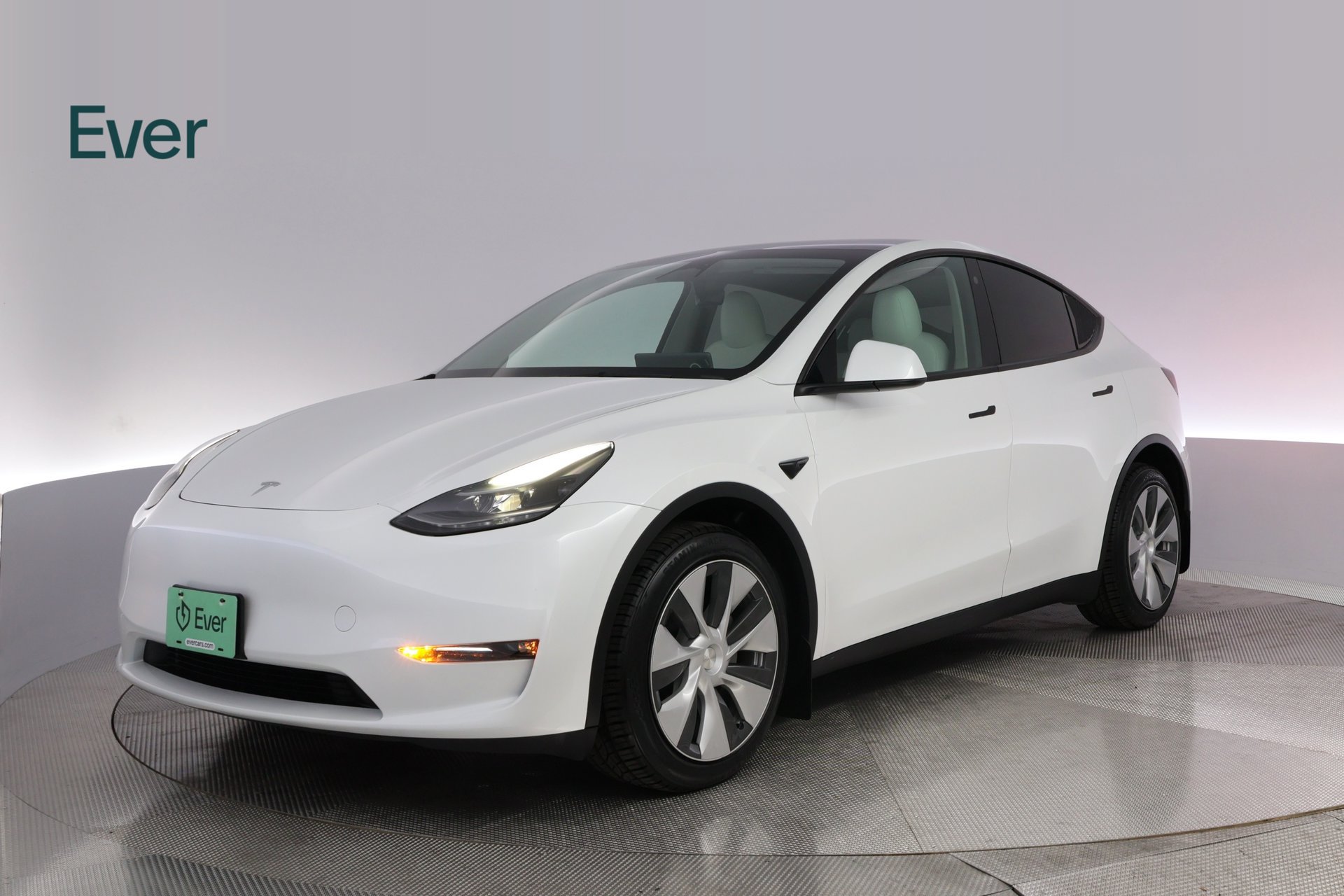 Used 2023 Tesla Model Y Long Range AWD/4WD image 2
