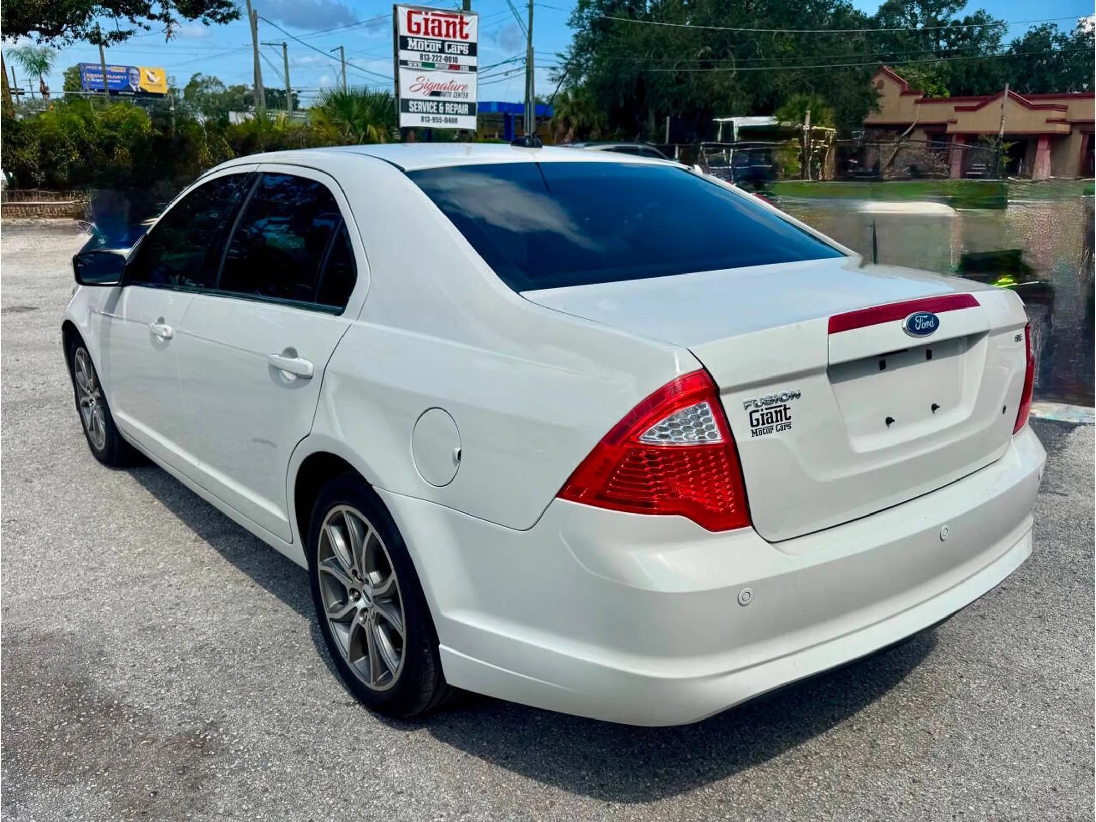 Used 2011 Ford Fusion SE w/ 201A Rapid Spec Order Code FWD image 10