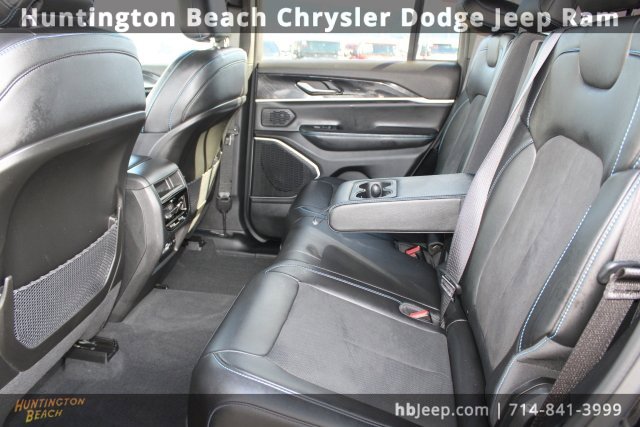 Used 2023 Jeep Grand Cherokee Trailhawk image 43