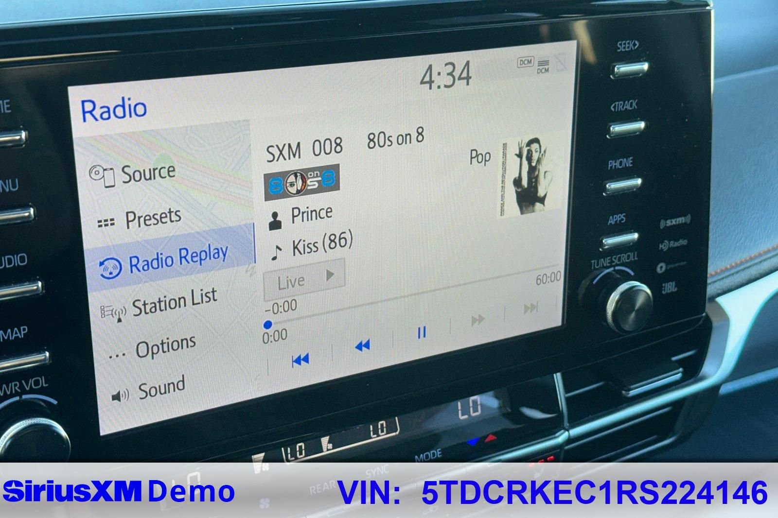 Used 2024 Toyota Sienna XSE w/ XSE Premium Package image 30