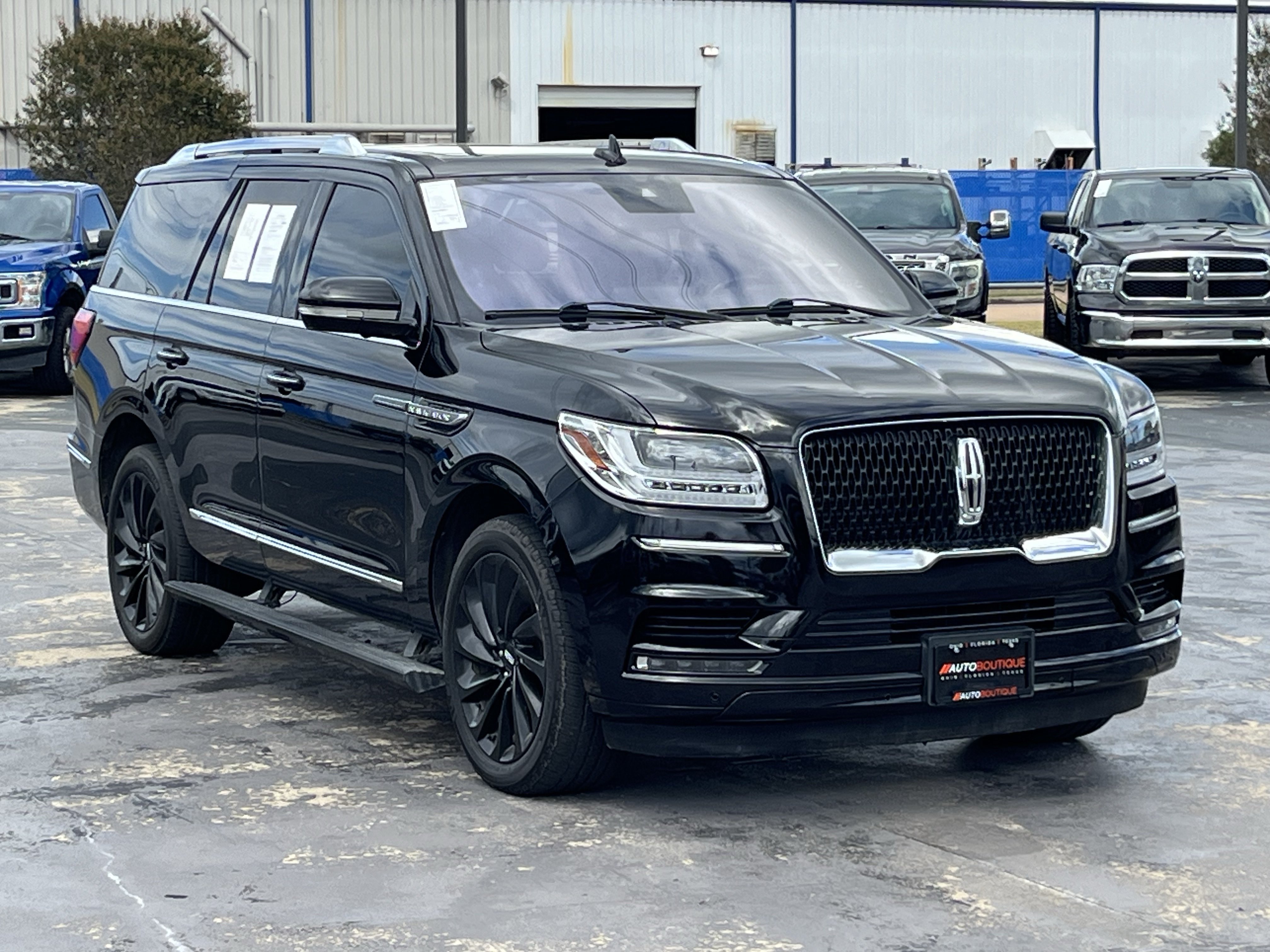 Used 2020 Lincoln Navigator Reserve w/ Equipment Group 208A Reserve RWD image 5