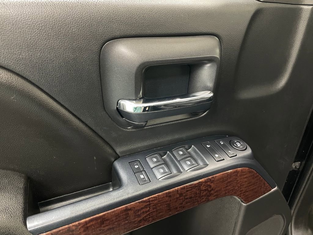 Used 2015 GMC Sierra 1500 SLE w/ SLE Value Package image 23