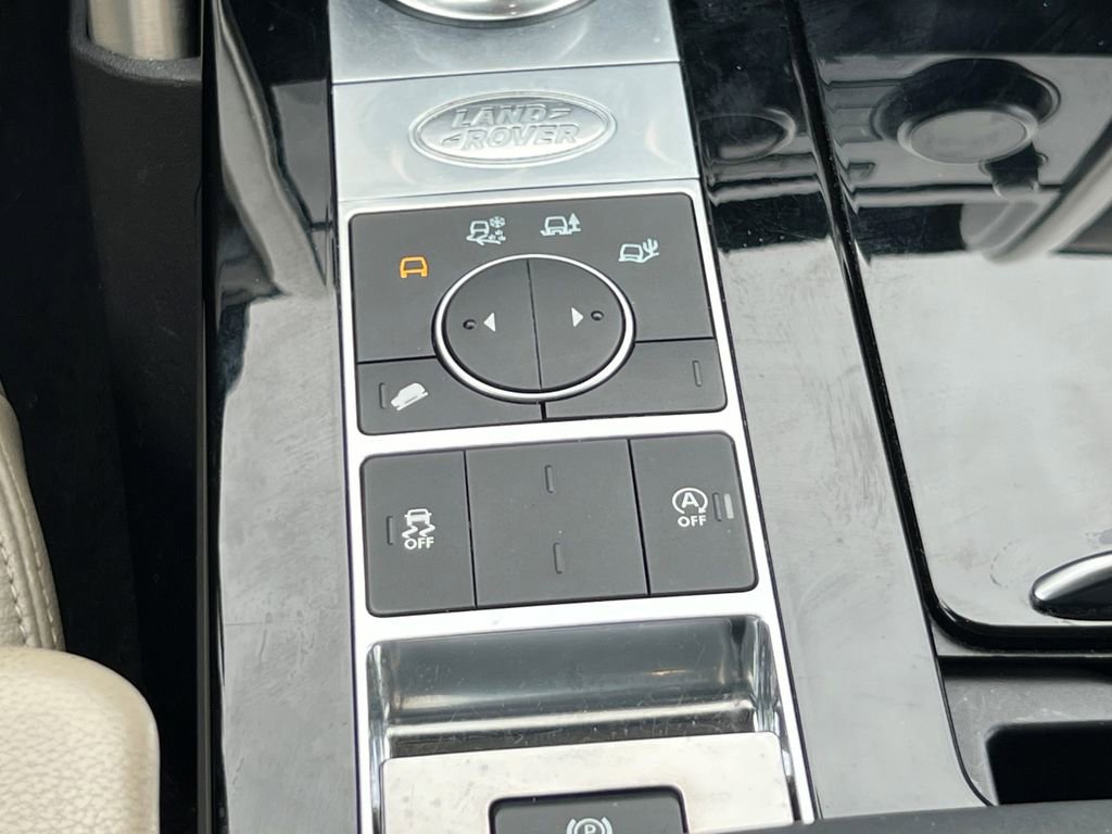 Used 2019 Land Rover Discovery HSE image 29