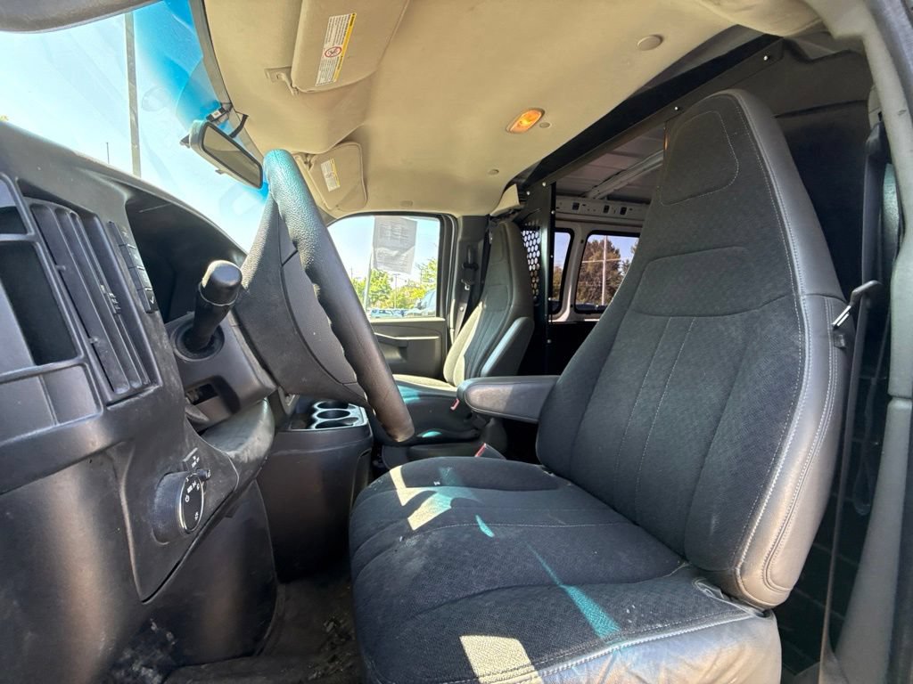 Used 2019 GMC Savana 2500 w/ Driver Convenience Package RWD image 8