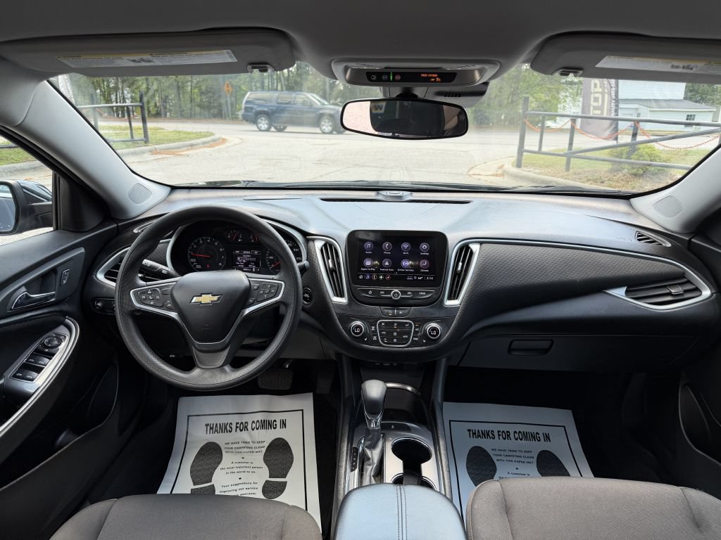 Used 2023 Chevrolet Malibu LT FWD image 10