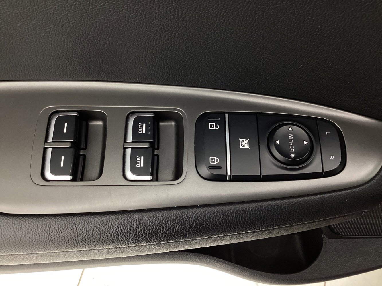 Used 2020 Kia Optima SE image 37