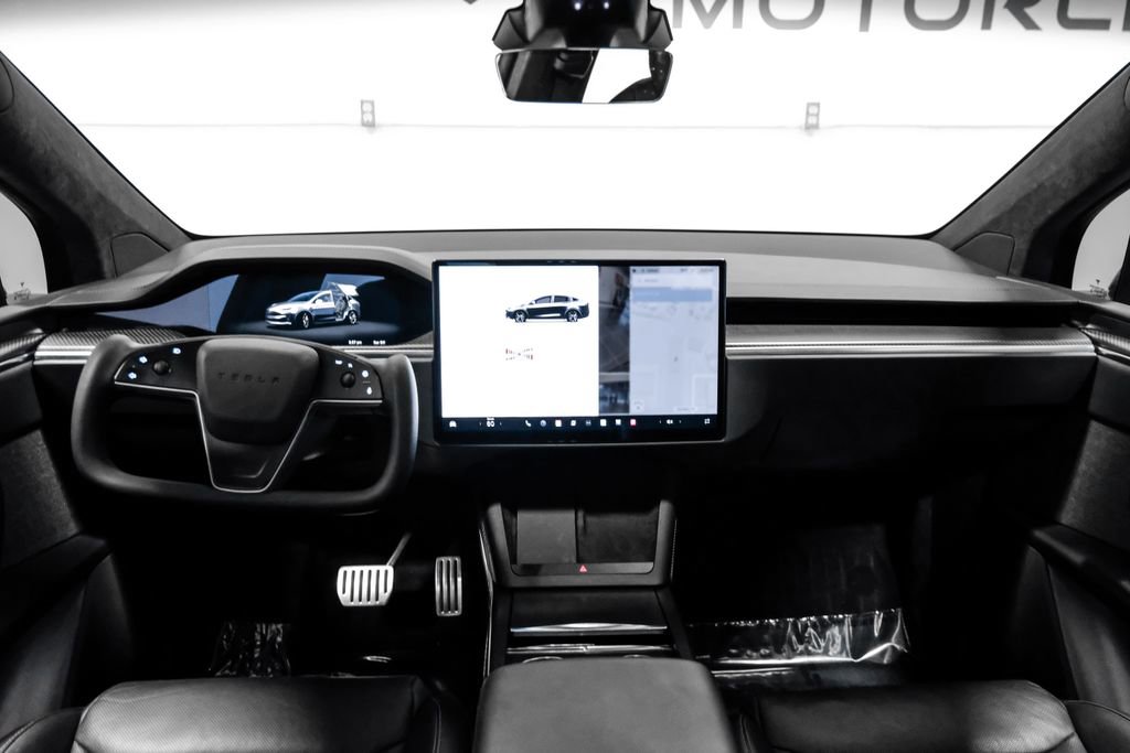 Used 2023 Tesla Model X Plaid image 17