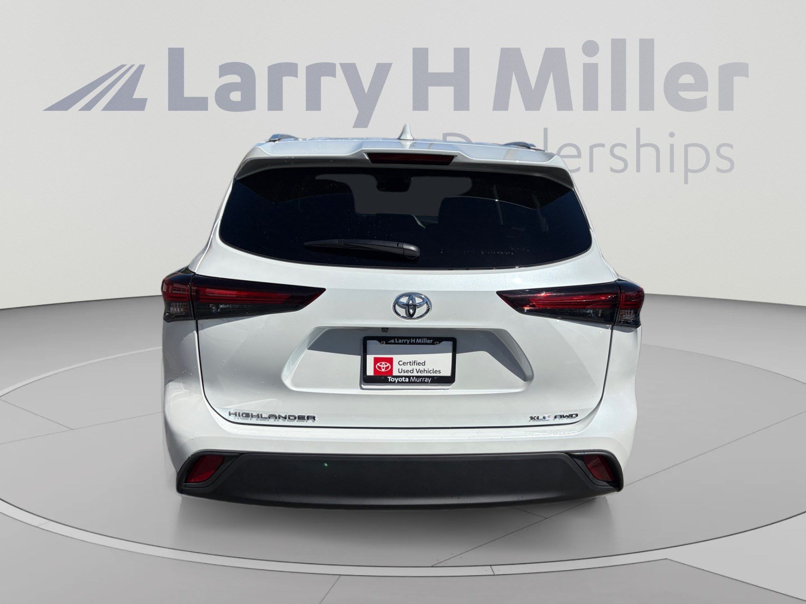 Used 2026 Toyota Highlander XLE AWD/4WD image 4