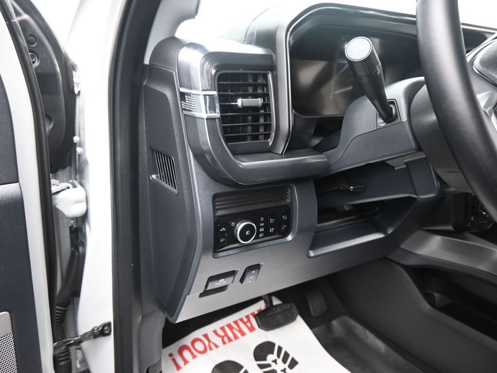 Used 2025 Ford F250 Lariat w/ FX4 Off-Road Package image 21