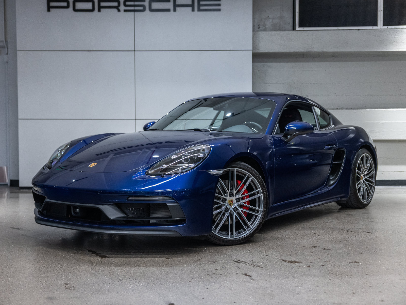 Certified 2025 Porsche 718 Cayman GTS RWD image 1