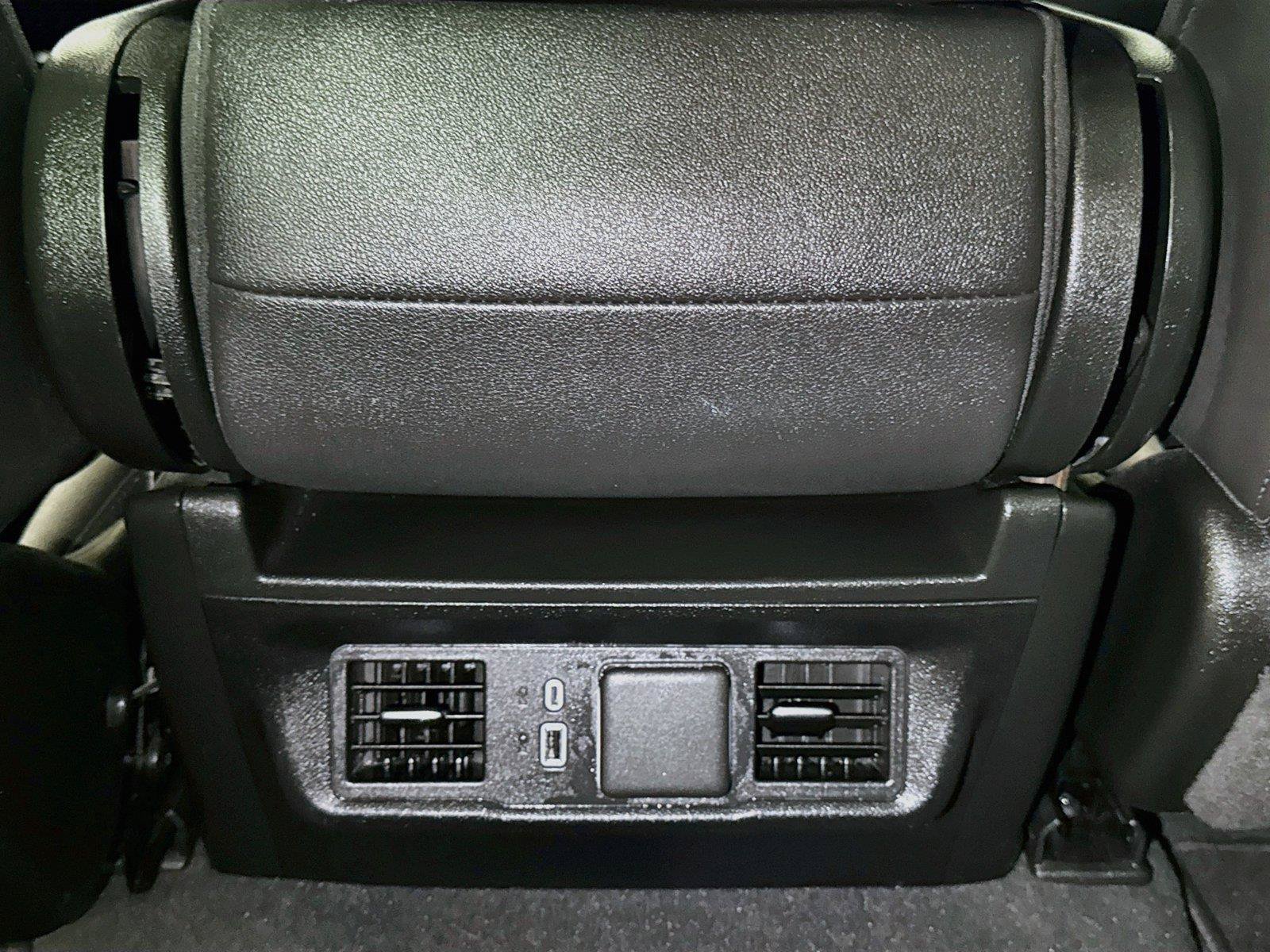 Certified 2025 GMC Sierra 1500 SLT RWD image 23
