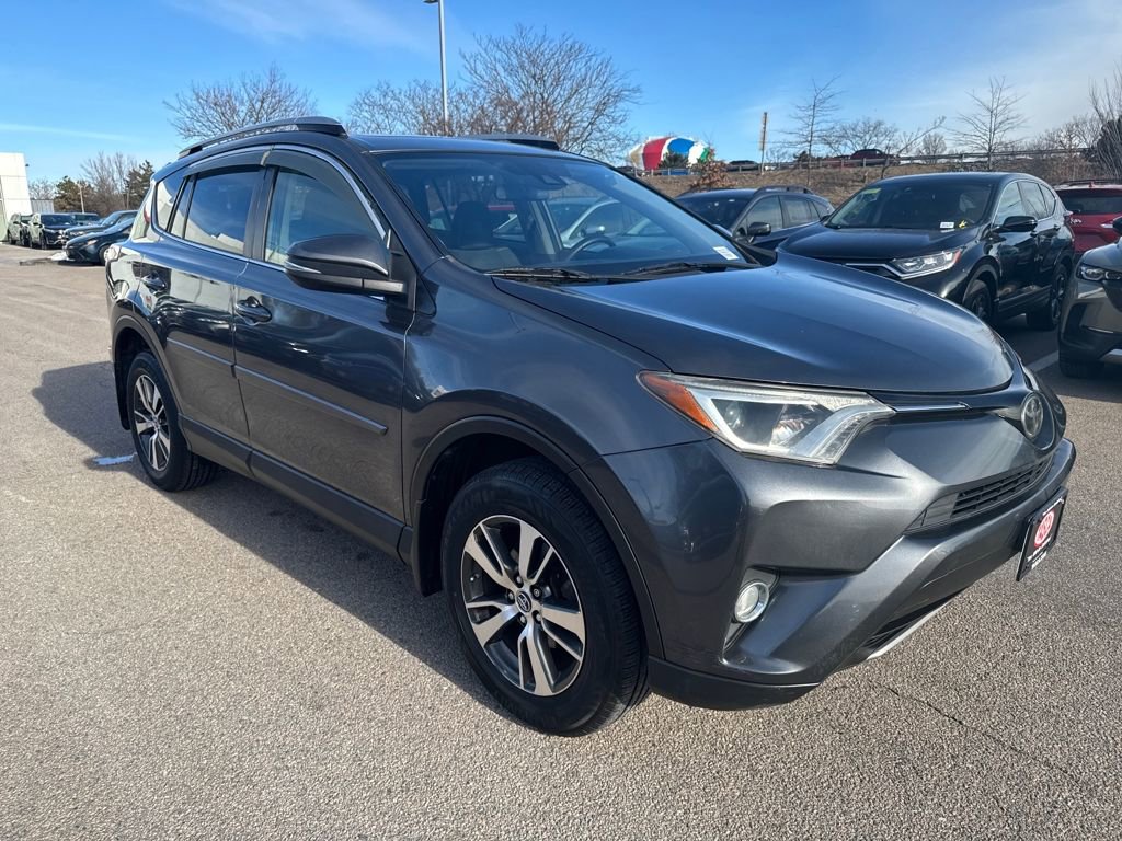 Used 2018 Toyota RAV4 XLE image 11