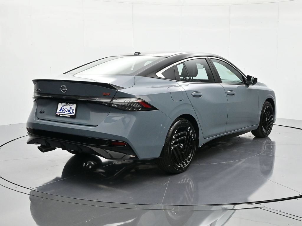 New 2026 Nissan Sentra SR w/ SR Premium Package FWD image 5