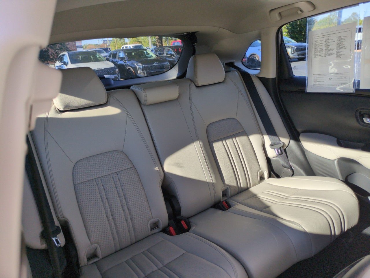 Used 2024 Honda HR-V EX-L image 27