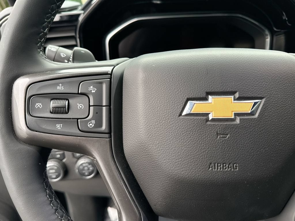 Used 2025 Chevrolet Silverado 1500 High Country w/ High Country Premium Package AWD/4WD image 17
