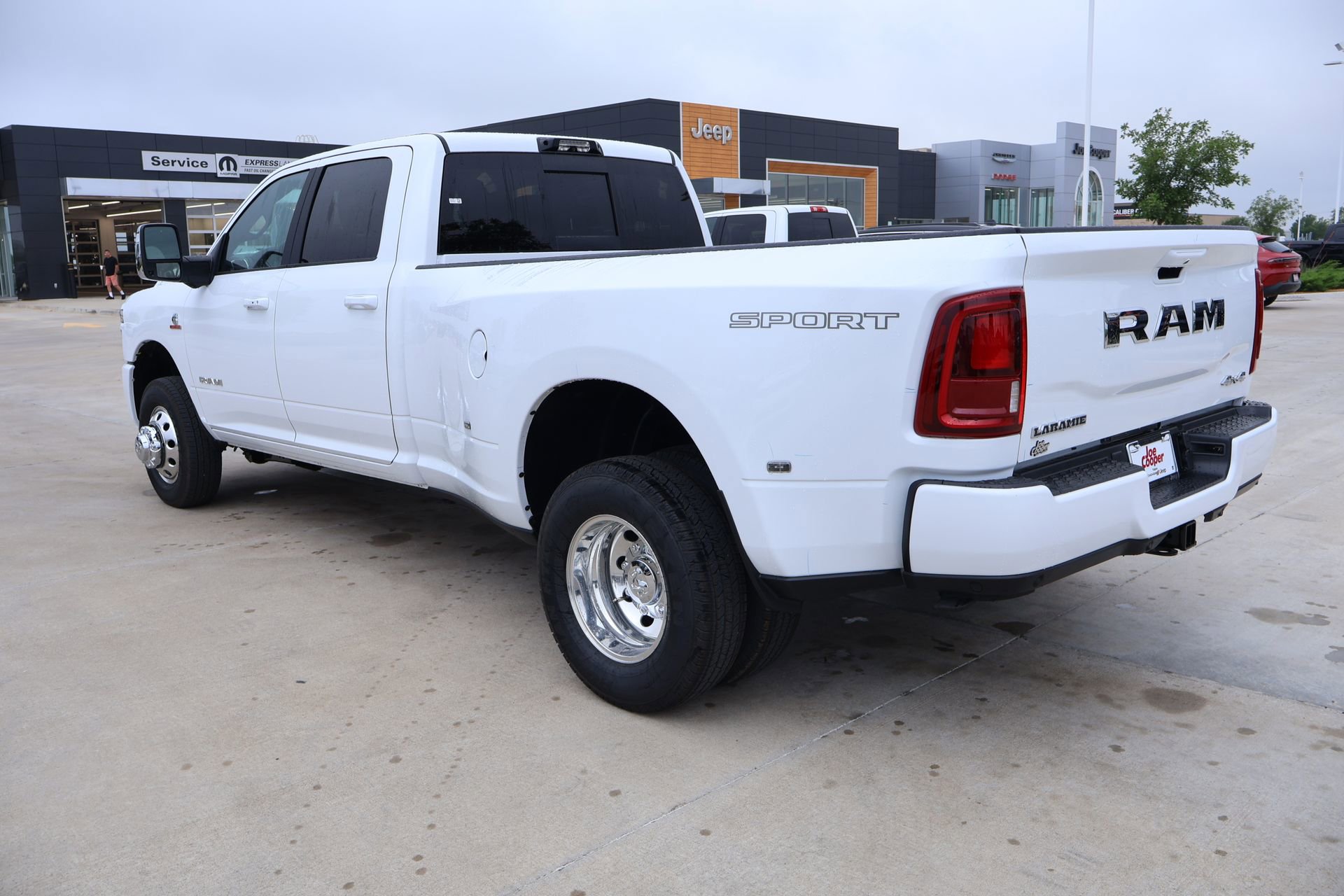 New 2026 RAM 3500 Laramie w/ Max Tow Package AWD/4WD image 23