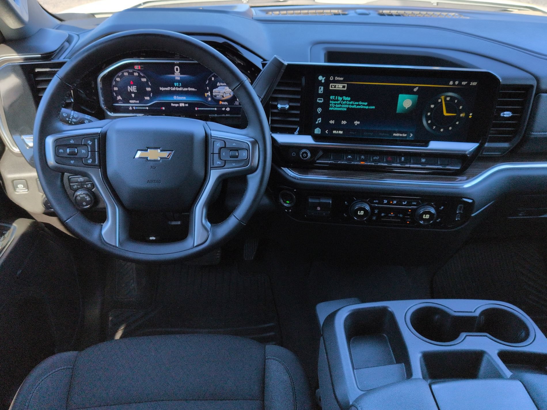 Used 2025 Chevrolet Silverado 1500 LT RWD image 16