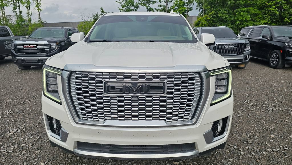 Used 2024 GMC Yukon XL Denali w/ Max Trailering Package AWD/4WD image 2