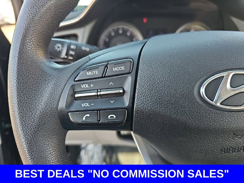 Used 2019 Hyundai Elantra SE FWD image 16