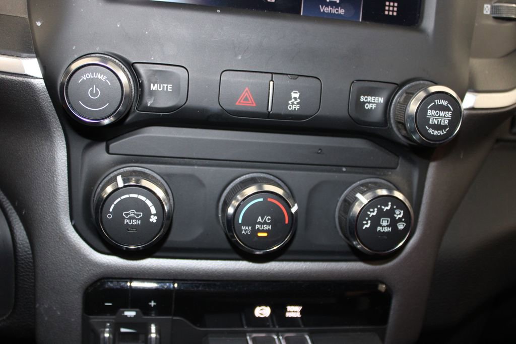 Used 2024 RAM 3500 Big Horn image 47