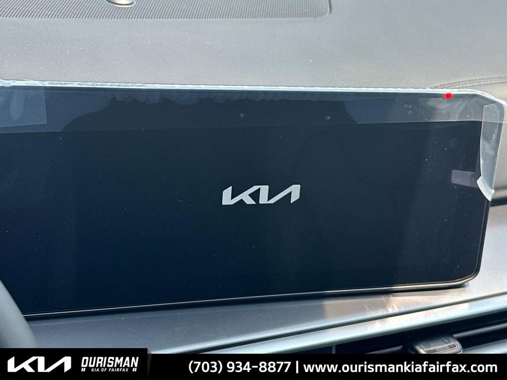 New 2025 Kia Sorento S image 9