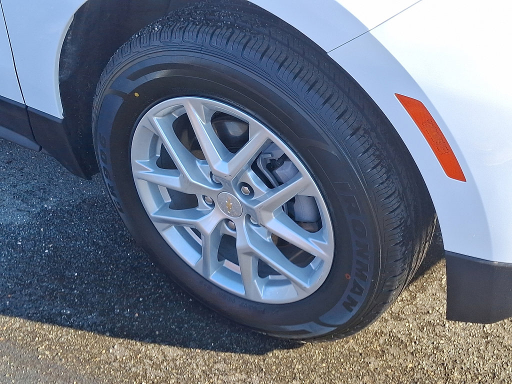 Used 2024 Chevrolet Equinox LT image 9