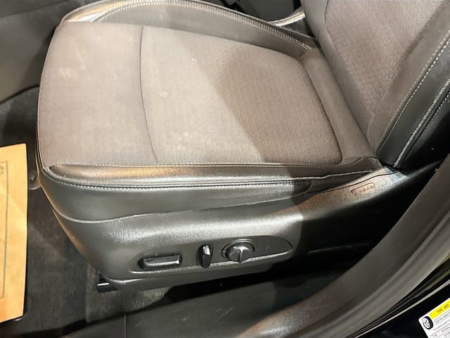 Used 2020 Buick Encore GX Preferred w/ Cold Weather Comfort Package image 19