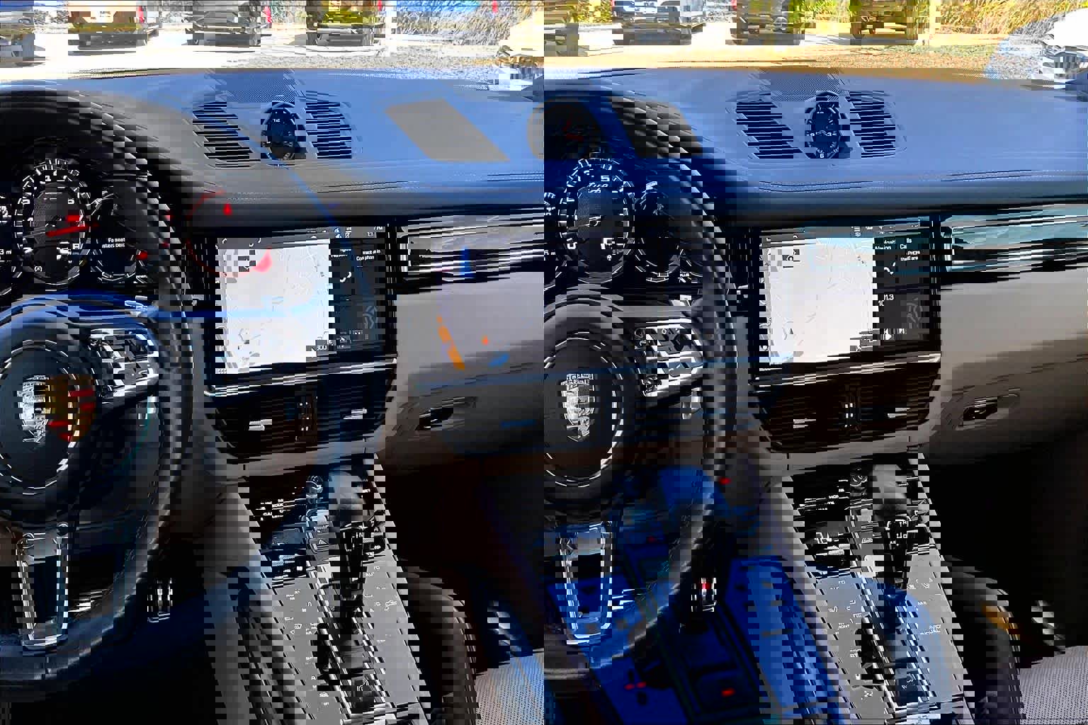 Used 2020 Porsche Cayenne Turbo image 6