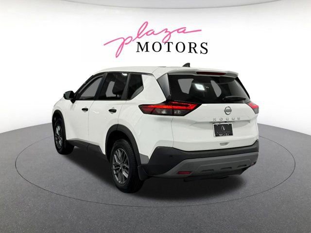 Used 2022 Nissan Rogue S FWD image 6