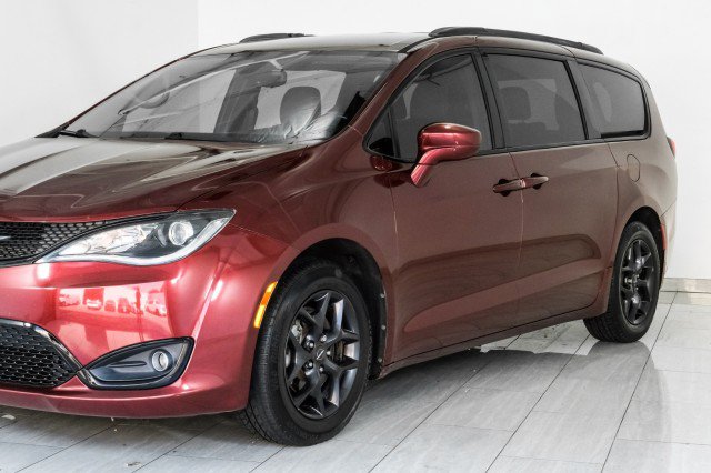 Used 2019 Chrysler Pacifica Touring-L w/ S Appearance Package FWD image 60
