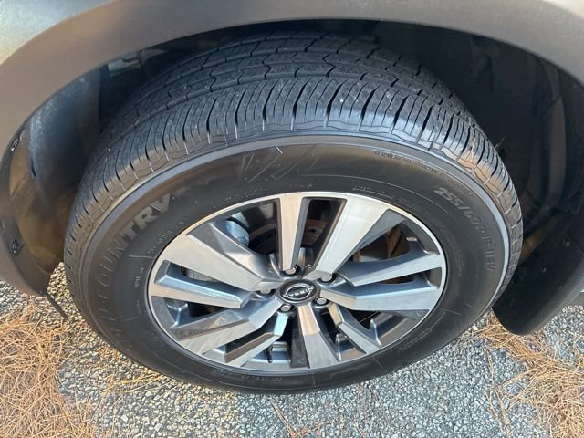 Used 2023 Nissan Pathfinder SL image 11