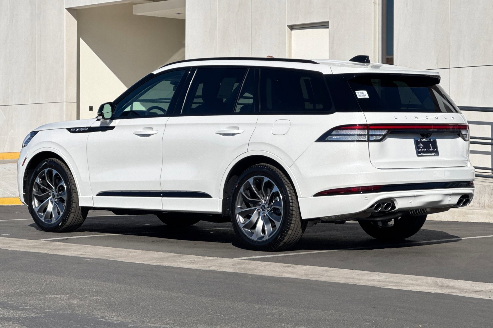 New 2026 Lincoln Aviator Premiere image 5