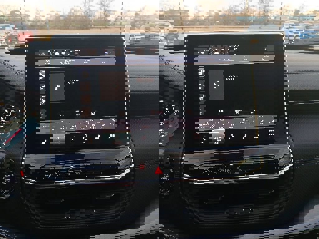 New 2026 Jeep Compass Latitude image 18