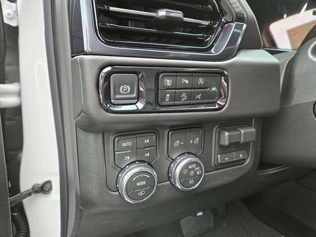 New 2026 GMC Yukon XL AT4 w/ AT4 Premium Plus Package AWD/4WD image 11