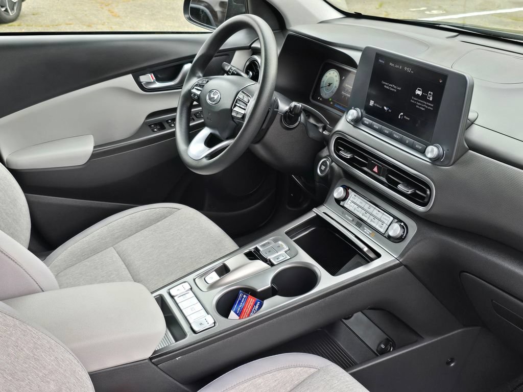 Used 2023 Hyundai Kona SE FWD image 10