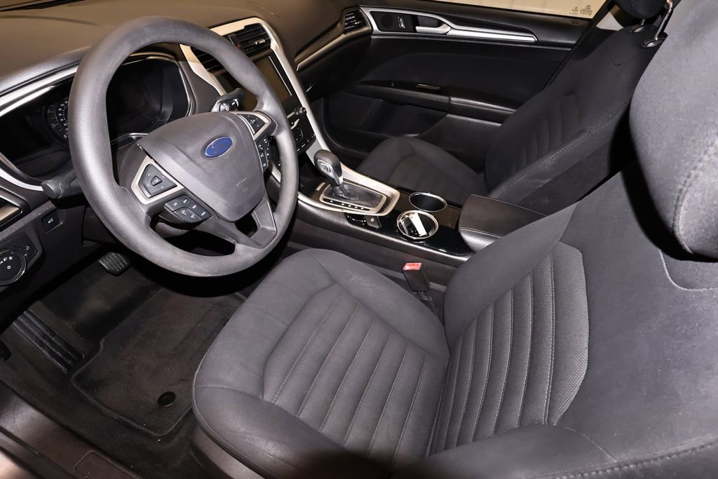 Used 2013 Ford Fusion SE FWD image 29