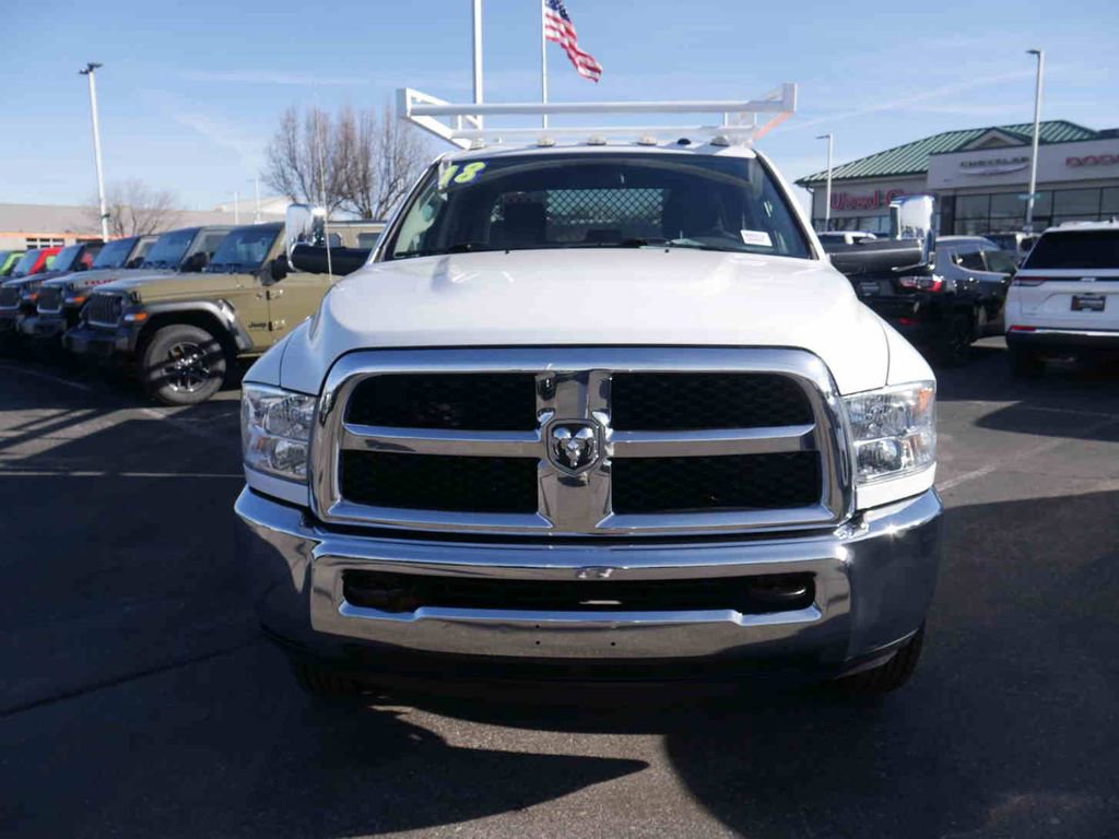 Used 2018 RAM 3500 Tradesman w/ Chrome Appearance Group image 3