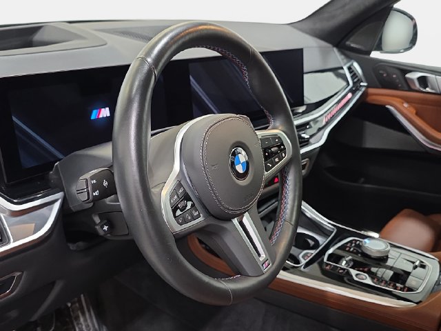 Certified 2025 BMW X7 M60i AWD/4WD image 12