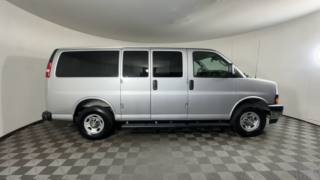 Used 2025 Chevrolet Express 2500 LT w/ LT Preferred Equipment Group RWD image 12