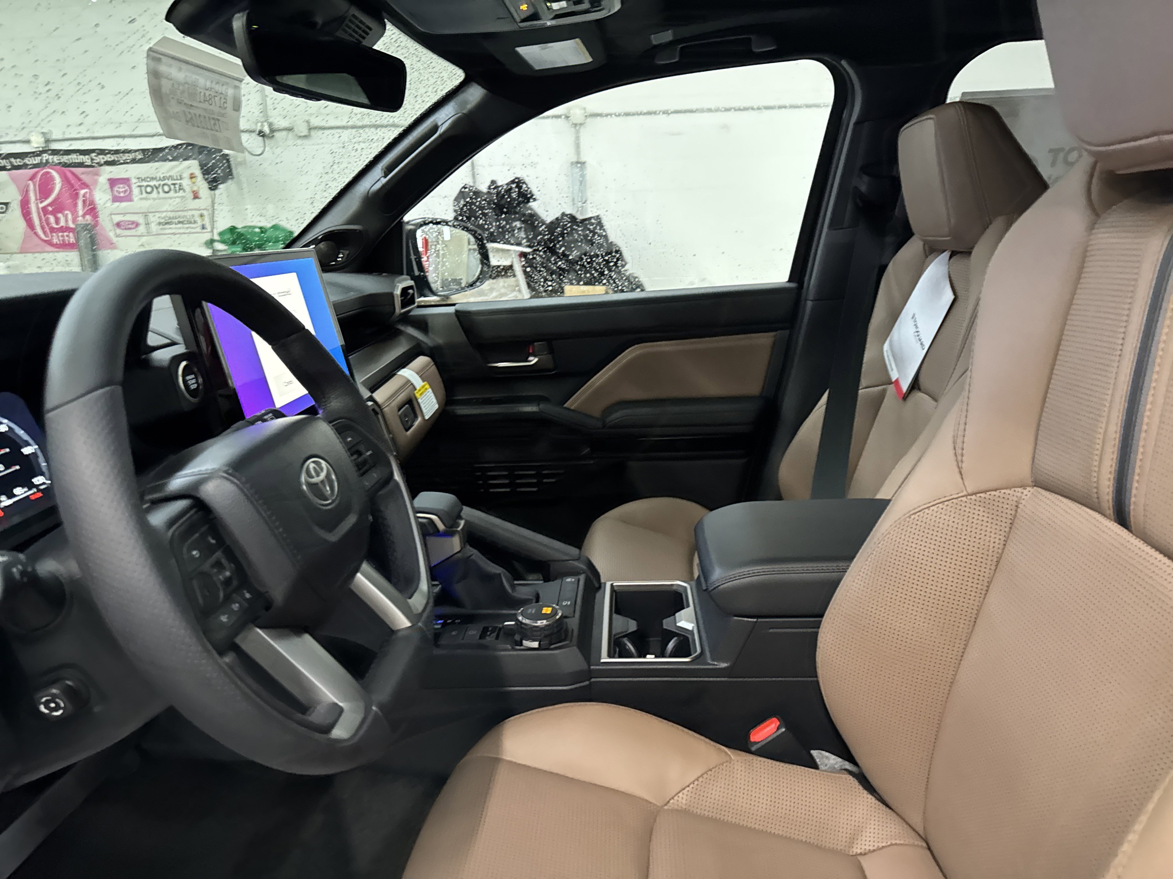 New 2026 Toyota 4Runner Limited AWD/4WD image 13