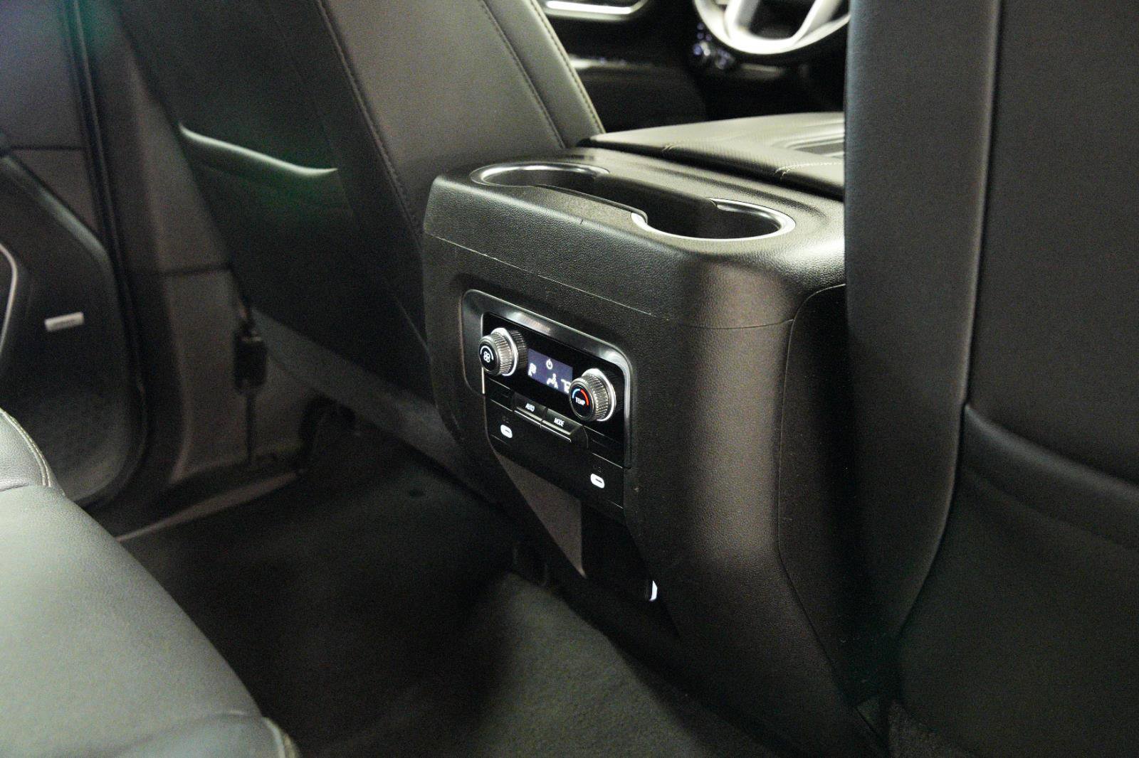 Used 2021 GMC Yukon SLT image 18