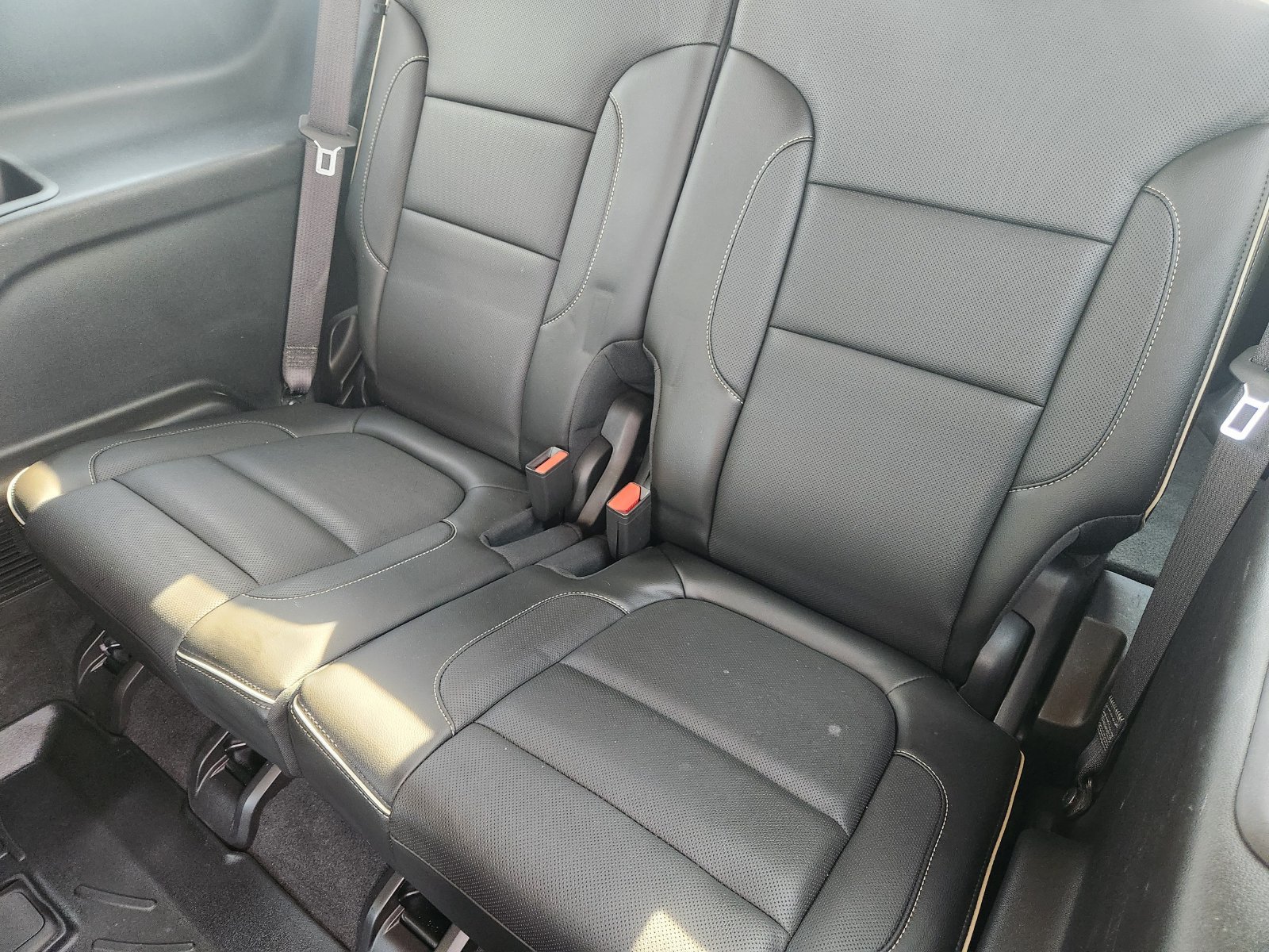 Used 2017 GMC Acadia Denali AWD/4WD image 34