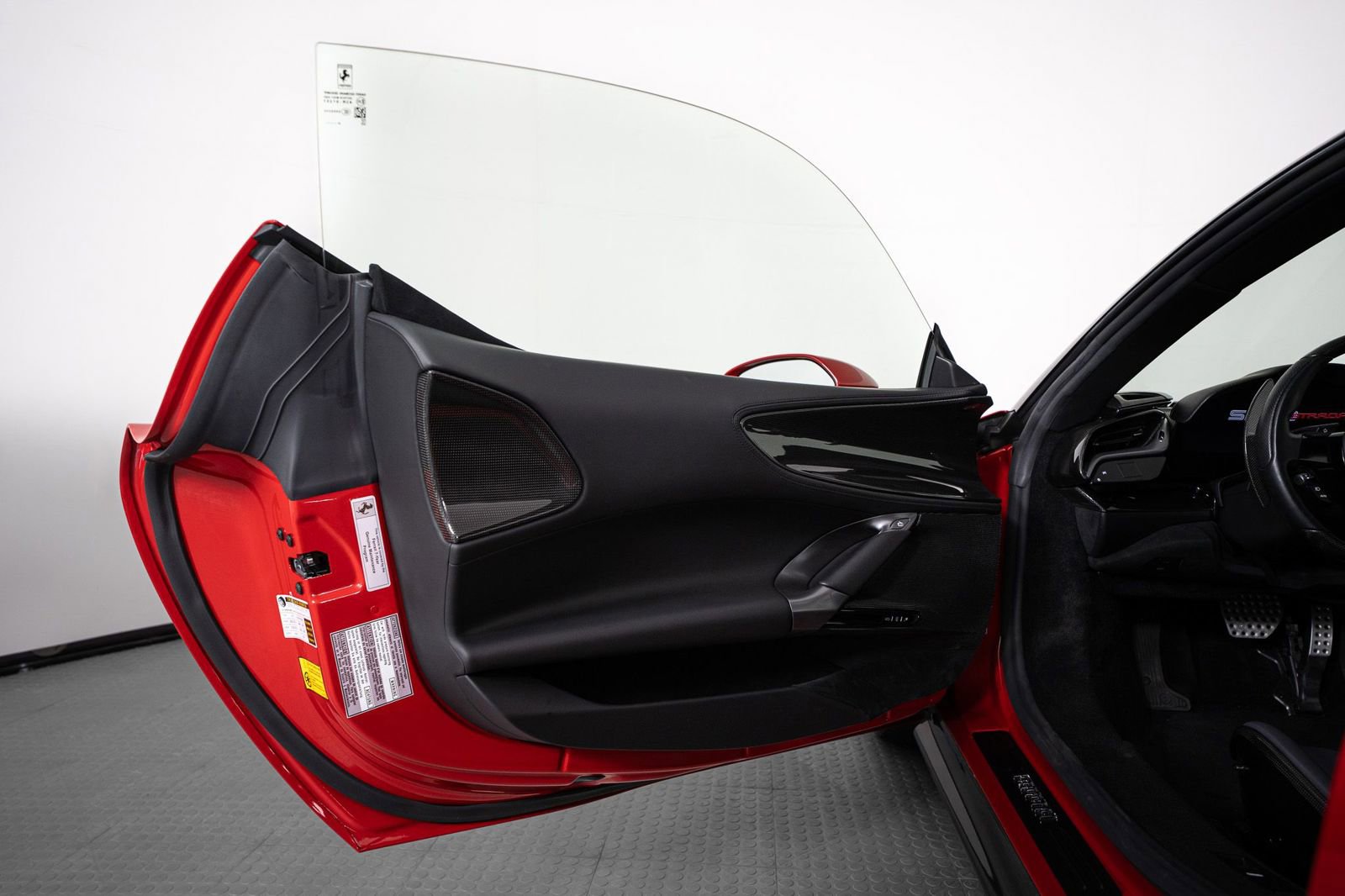 Certified 2022 Ferrari SF90 Stradale AWD/4WD image 32