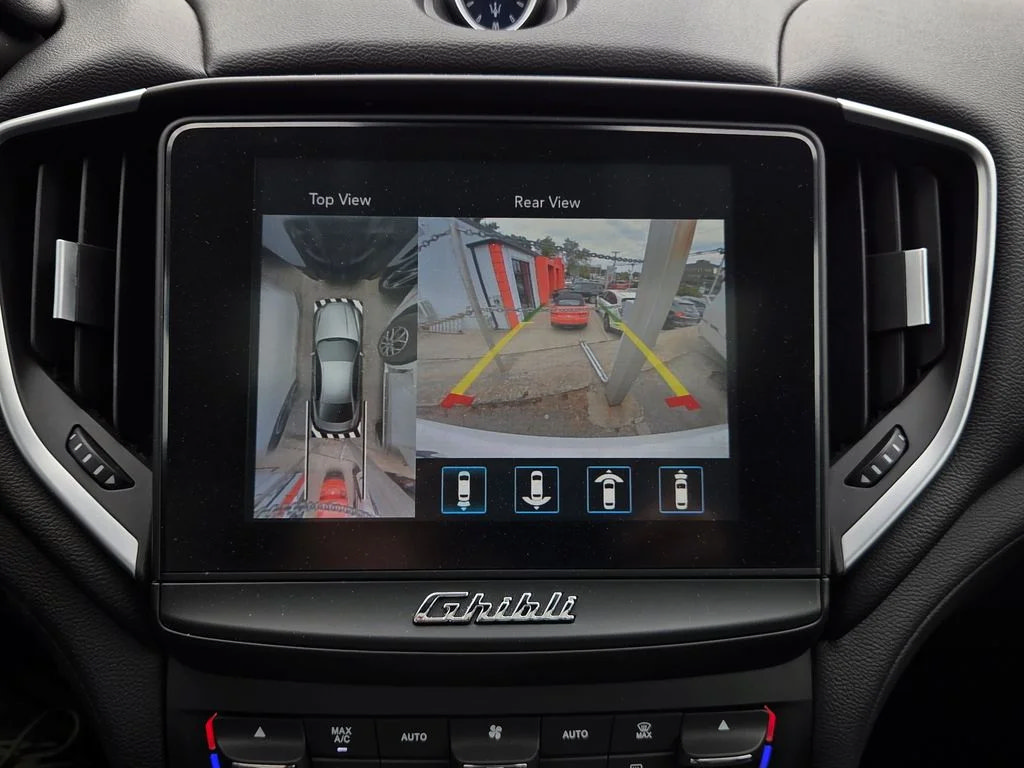 Used 2020 Maserati Ghibli RWD image 16
