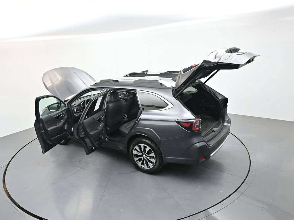 Used 2023 Subaru Outback Touring AWD/4WD image 45