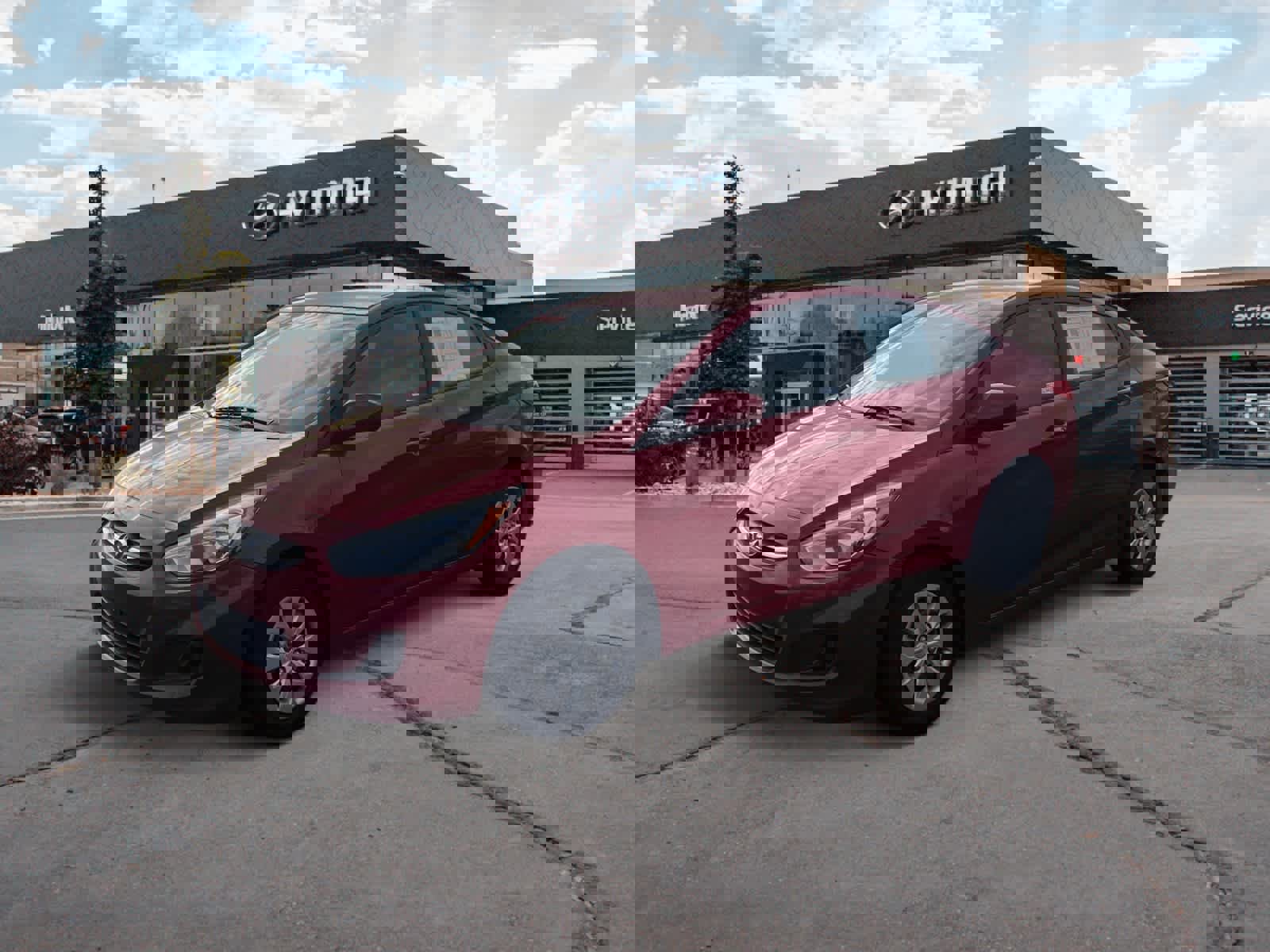 Used 2015 Hyundai Accent GLS image 1