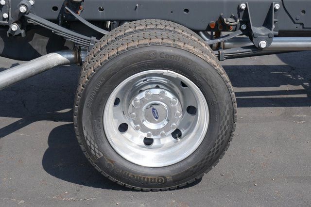 New 2025 Ford F450 XLT w/ XLT Value Package image 10