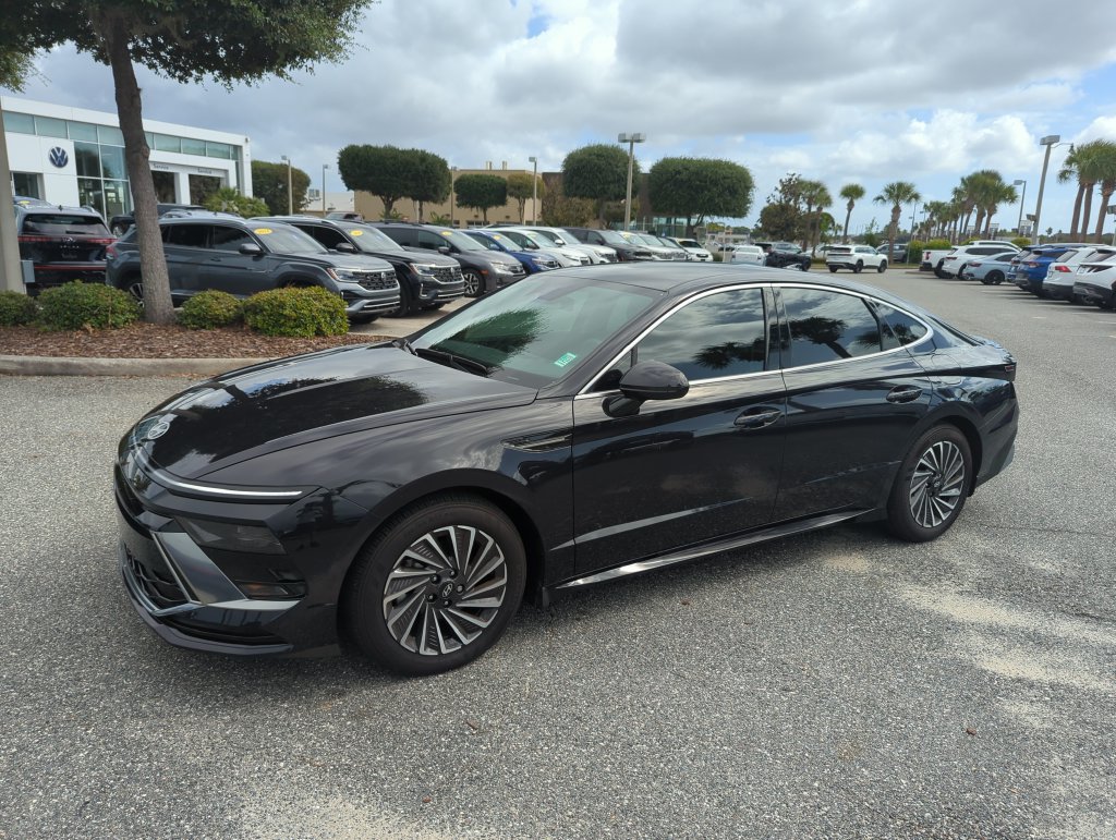 Used 2025 Hyundai Sonata SEL FWD image 13